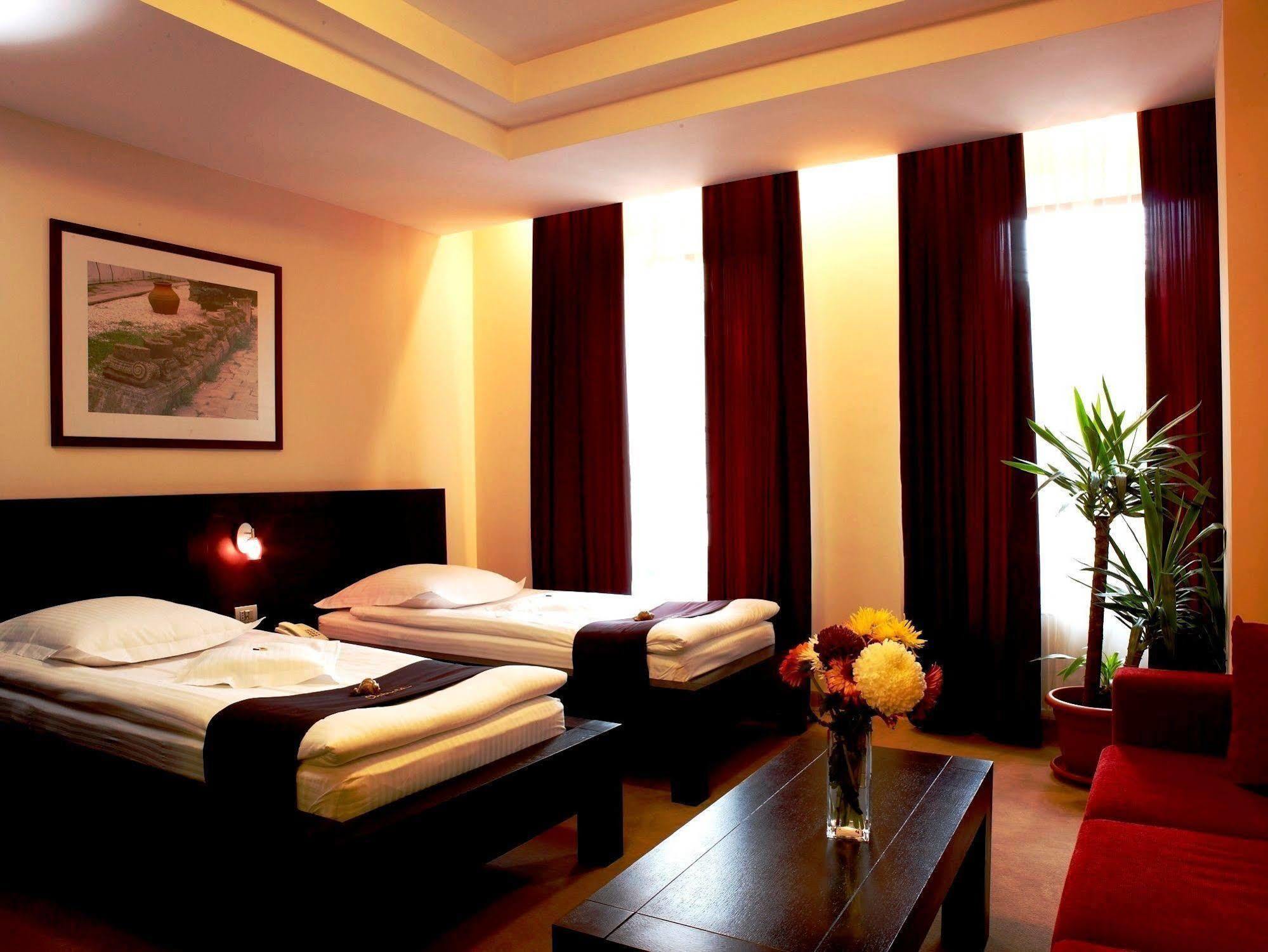 Hotel Cherica Constanta Luaran gambar